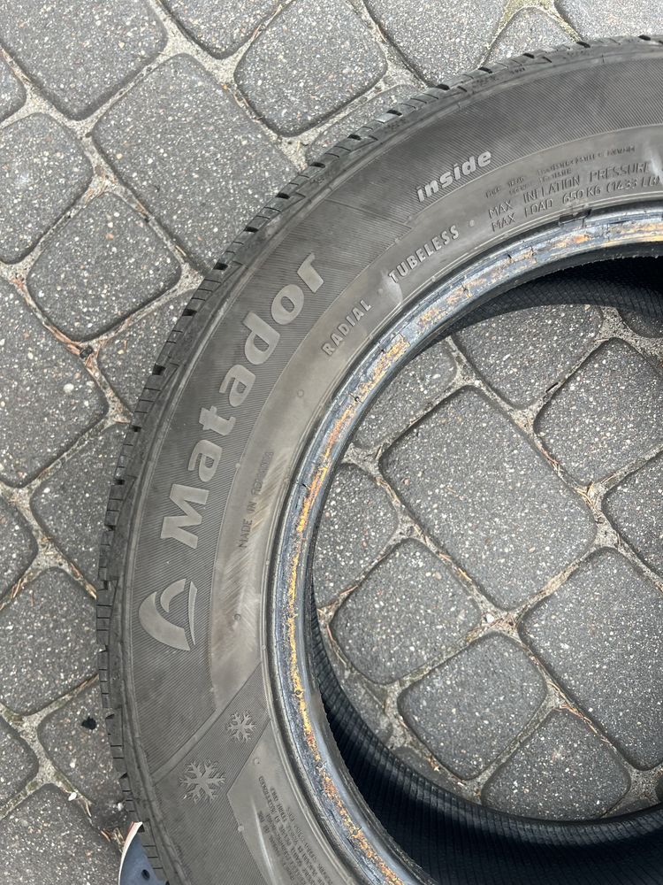 Opony zimowe 215/55/16 matador