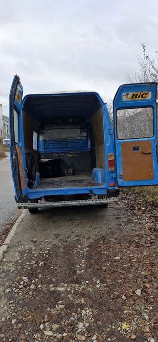 Mercedes т1 208D в отличном состоянии .машинка ухоженная.