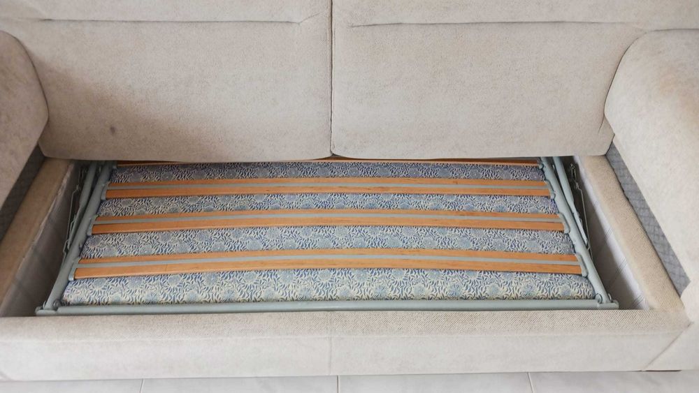 Conjunto de 3 sofás com sofá cama