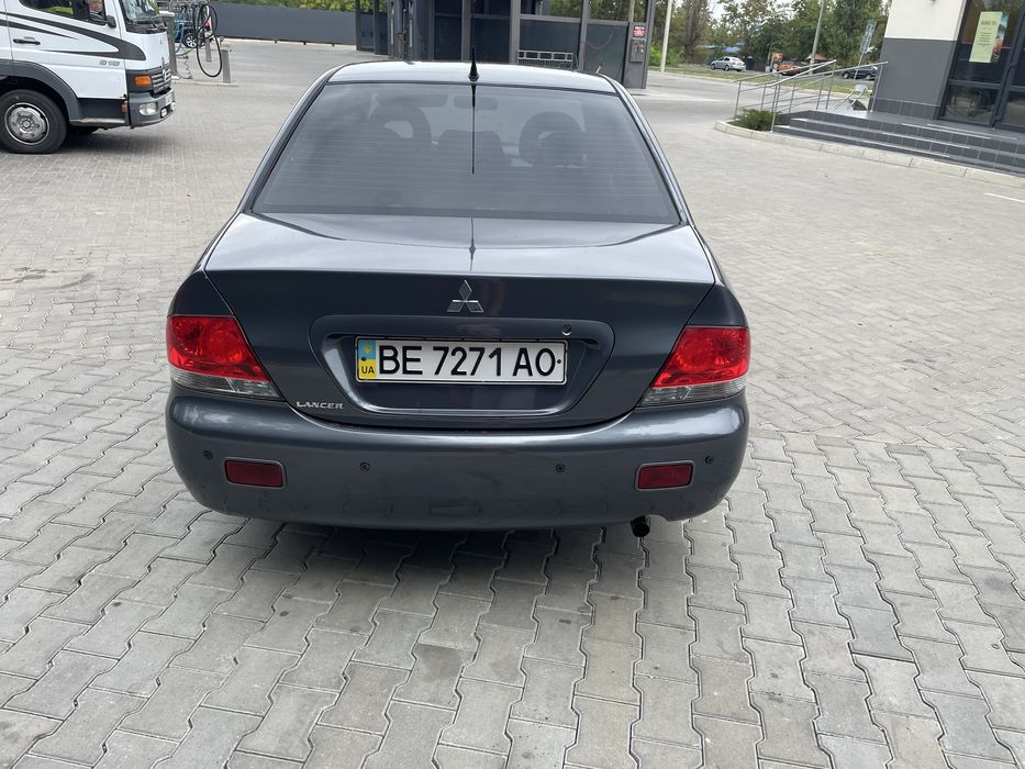 Mitsubishi Lancer 1.6 газ клімат