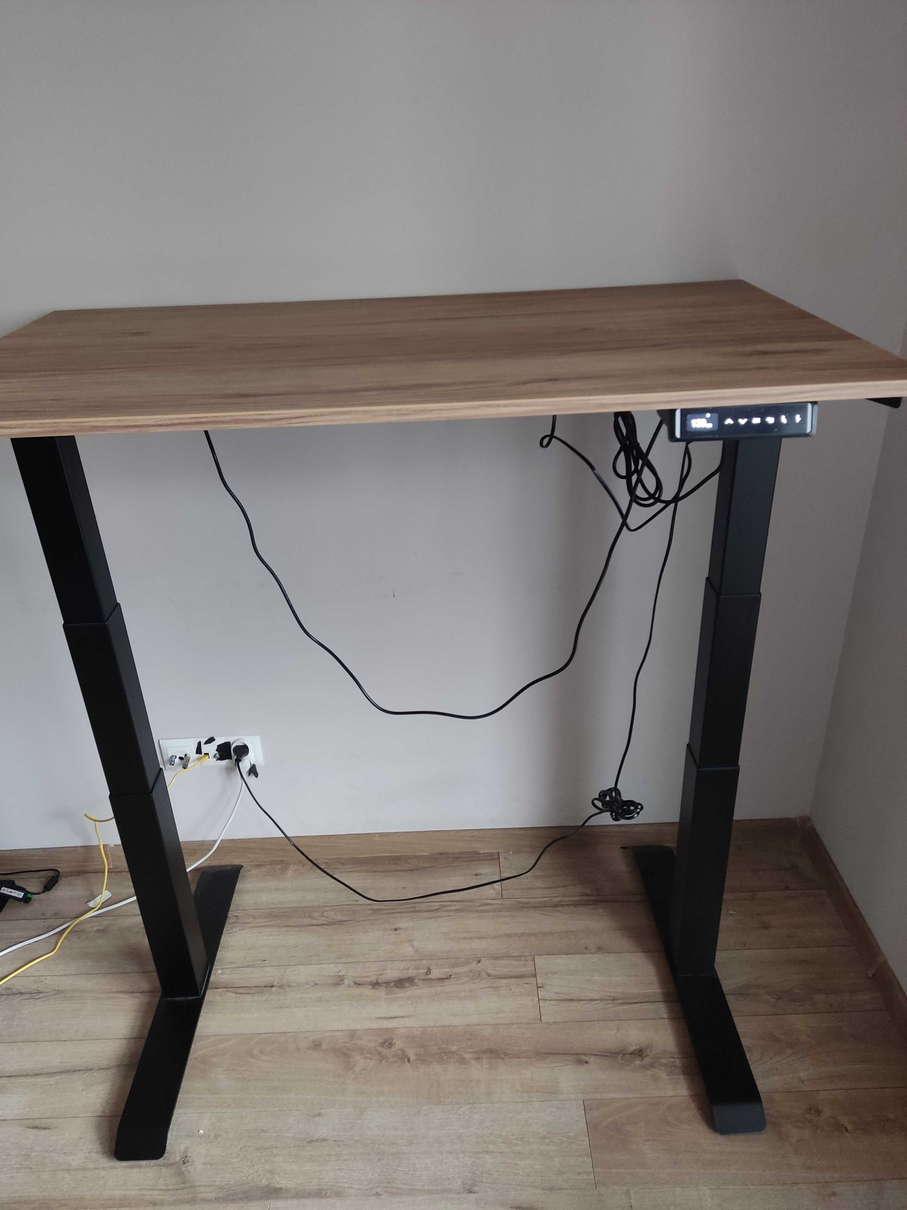 biurko regulowane elektrycznie z płyty meblowej