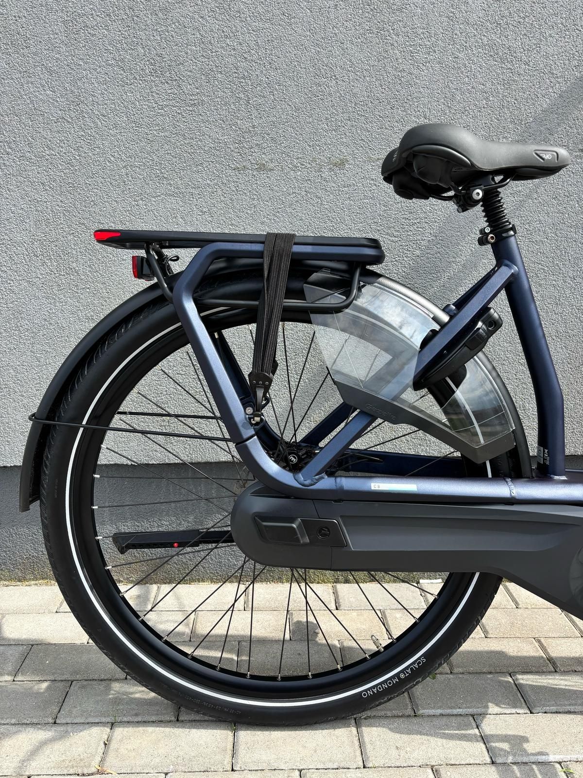 Gazelle Avignon C8+ Bosch Rama d53 (160-175cm) 766km przebiegu GWARANC