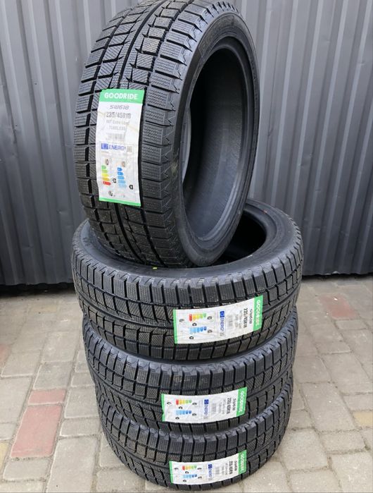 Шини Goodride 235/45 R18 Нова зимова