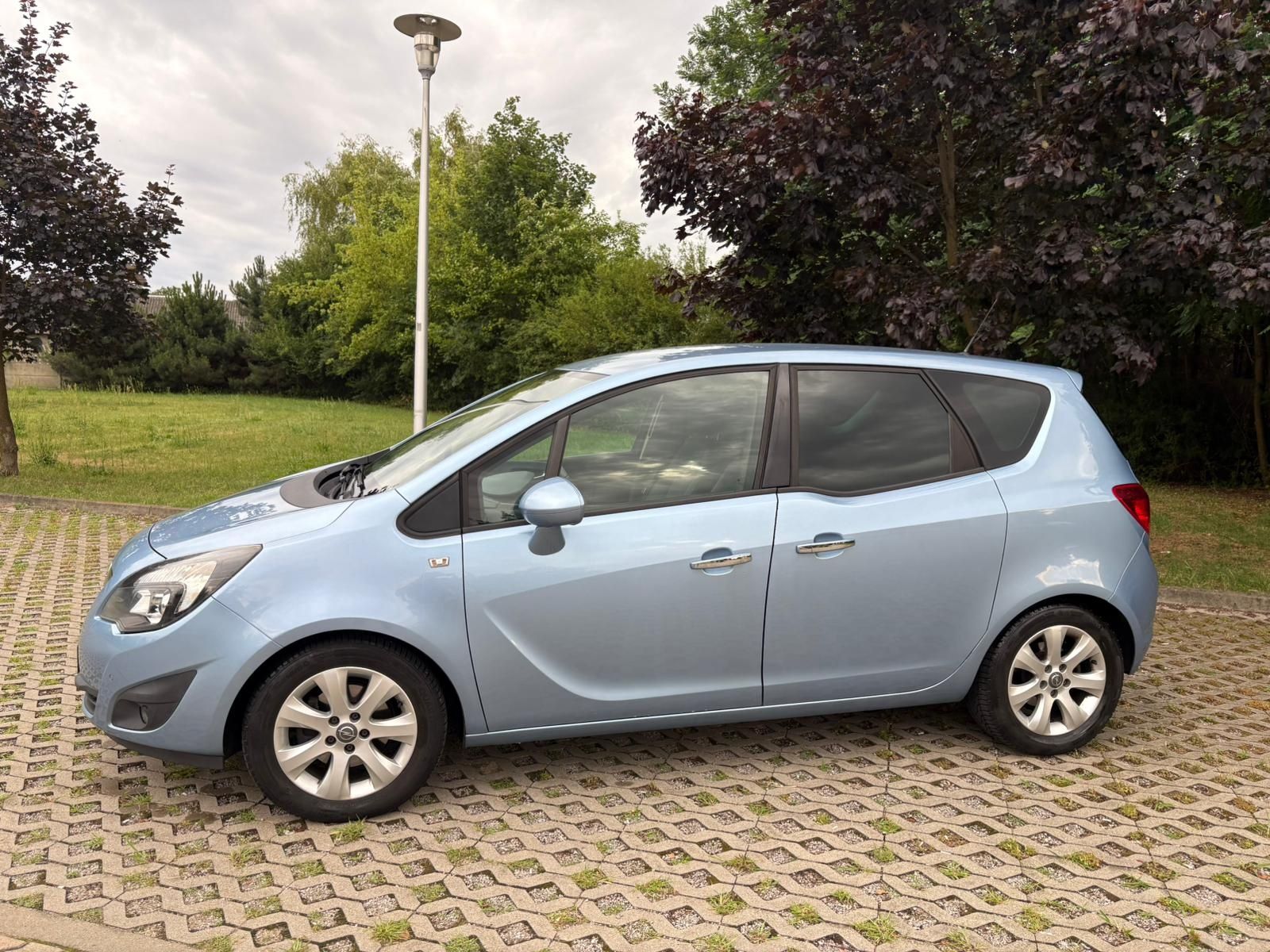 Opel Meriva B 1.4 Turbo Automat LPG .Rok produkcji 2013.