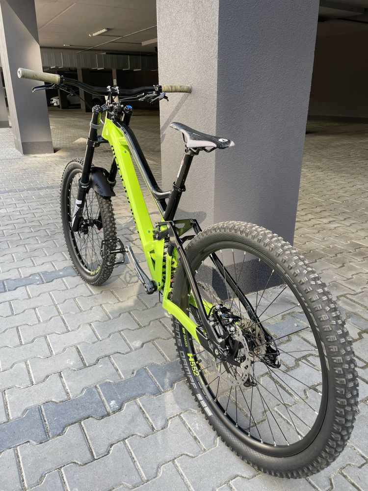 Mondraker Summum 2019 M / downhill full fr dh dirt