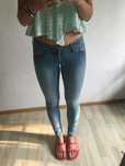 Jasne jeansy spodnie rurki dopasowane skiny super low H&M