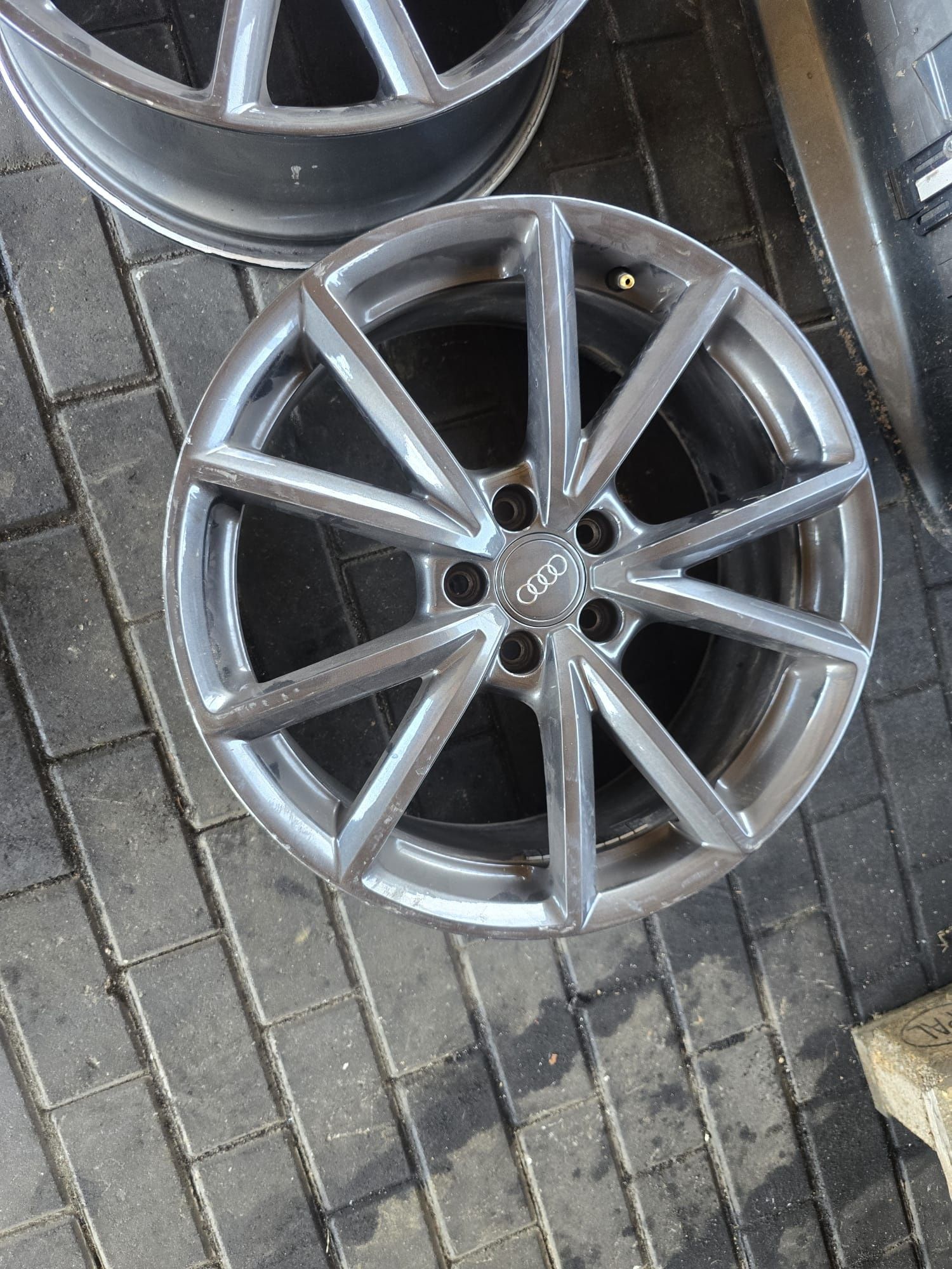Felga r19 audi s3 8v et 49