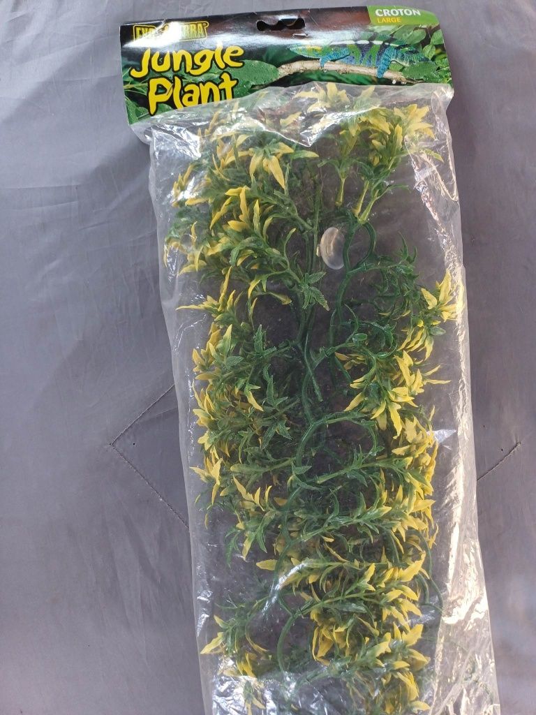 NOWE sztuczne rośliny do terrarium