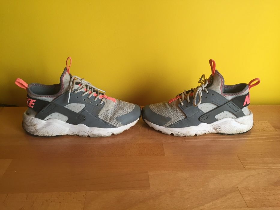 KA150 Nike Air Huarache Run Ultra GS 36,5