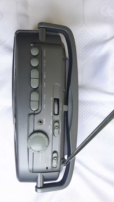 Radiomagnetofon Eltra