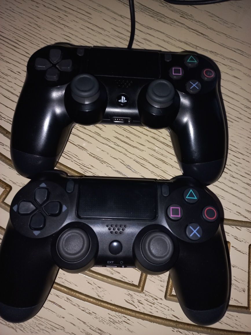 PlayStation 4 pro 1 TB