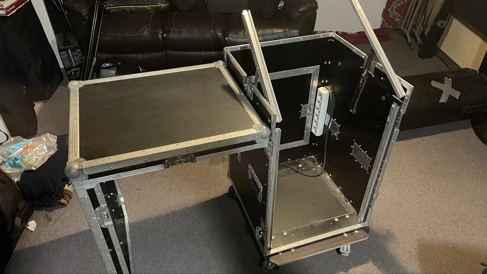 Case rack + dodatkowy na wacniacz itd