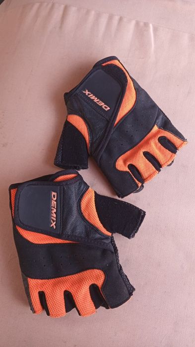 Велосипедные перчатки