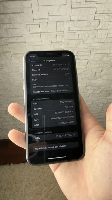 iPhone 11 czarny 64 gb