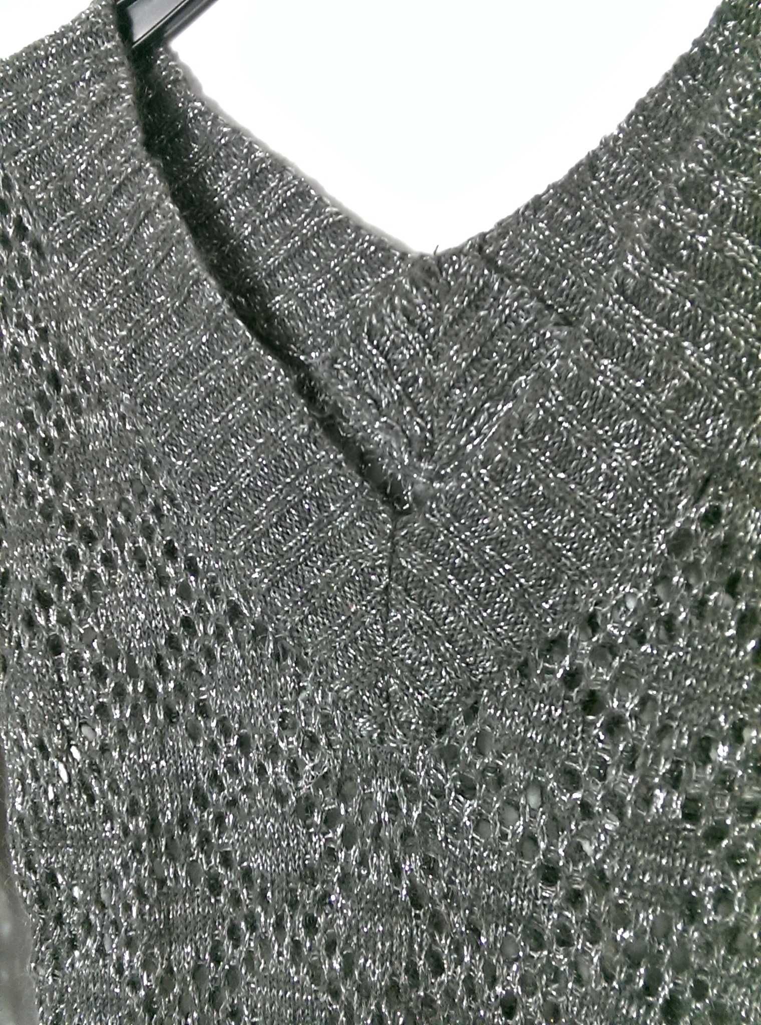 Tunika sweter ażurowy długi rękaw szary srebrny dekolt połysk