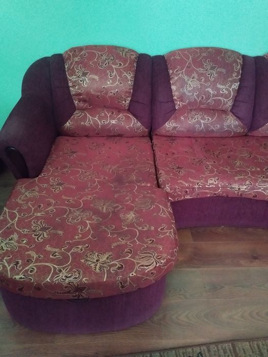 Продам розкладний диван в гарному стані