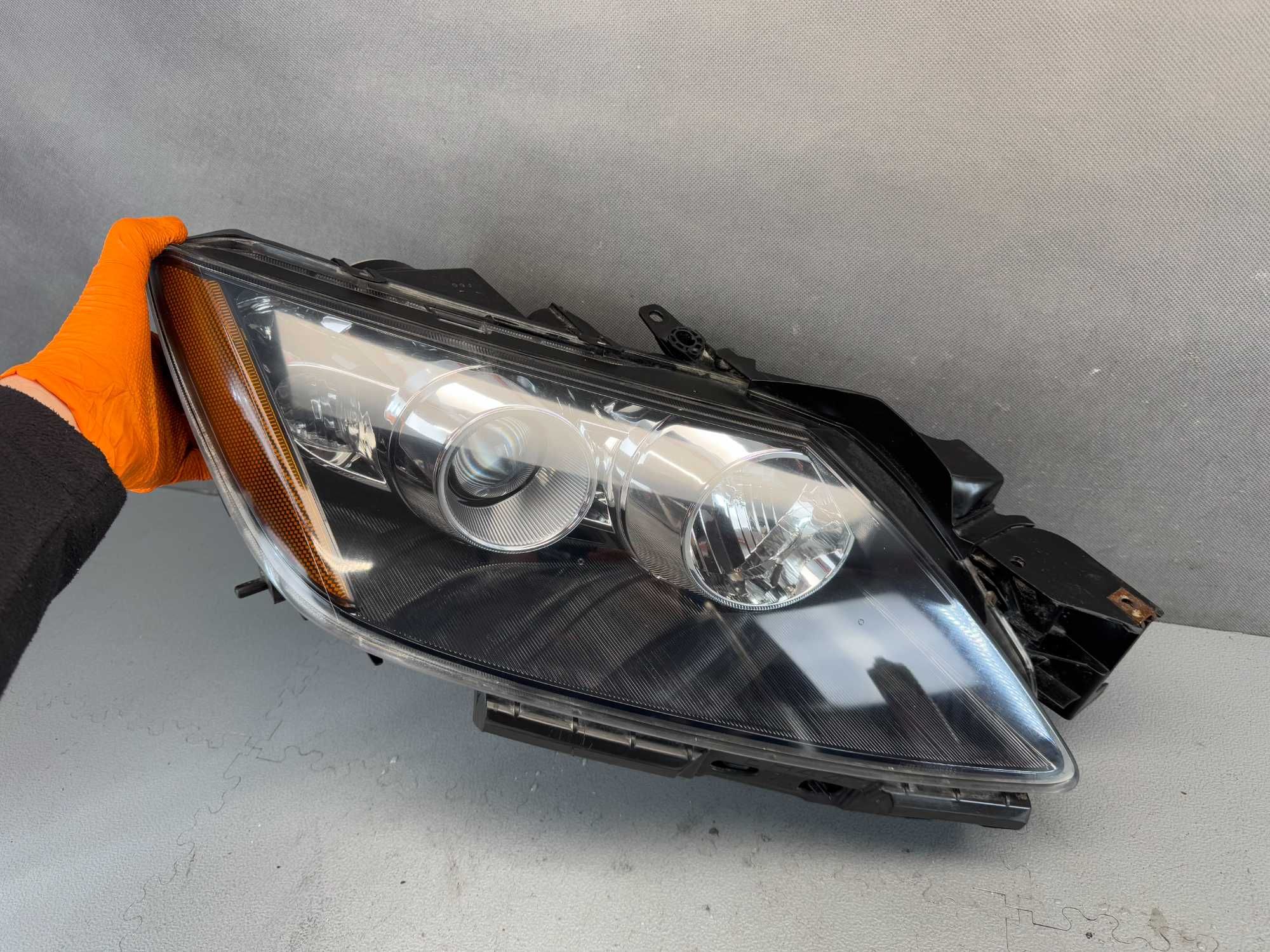 Mazda CX-7 CX7 Lampa Przednia Xenon Prawa Europa Kompletna Stan BDB