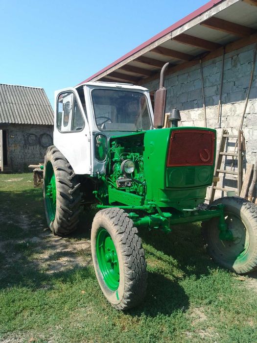 Продається  трактор   Ю М З