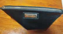 Bolsa de mão com fecho