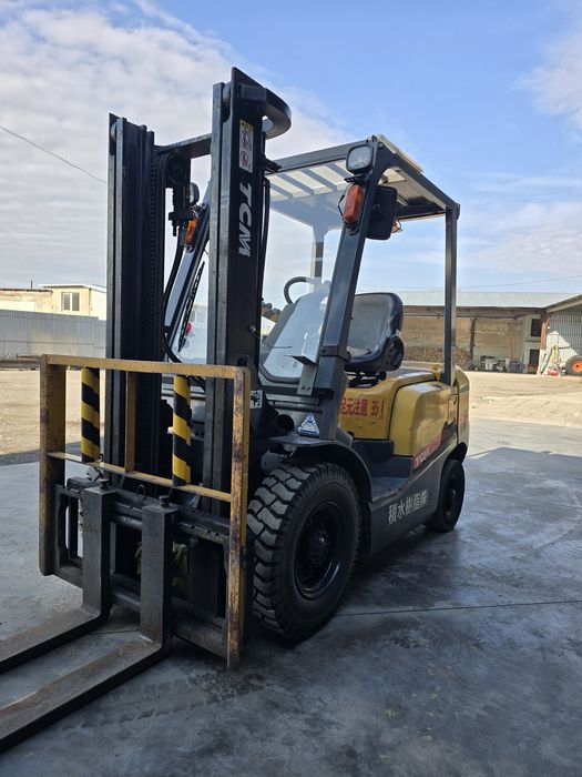 Навантажувач ТСМ 2.5 ТОННЫ грузоподъемность.