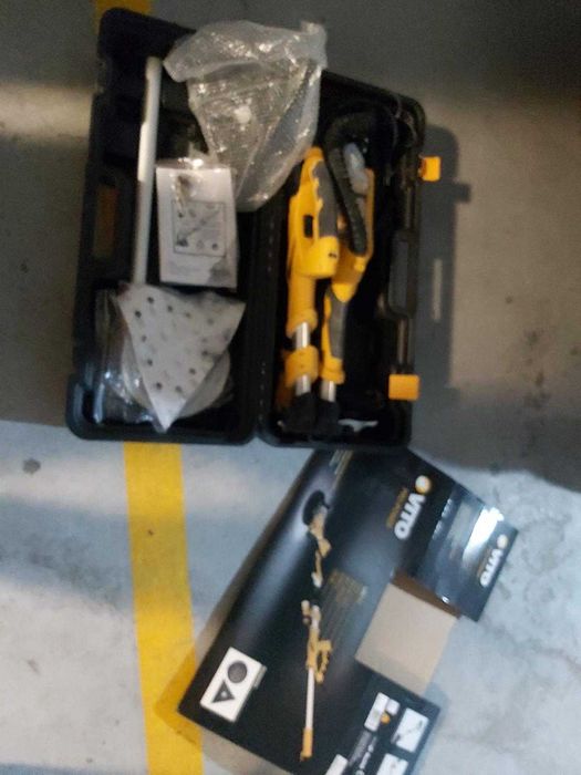 Lixadeira de teto/parede praticamente nova, usada uma vez.