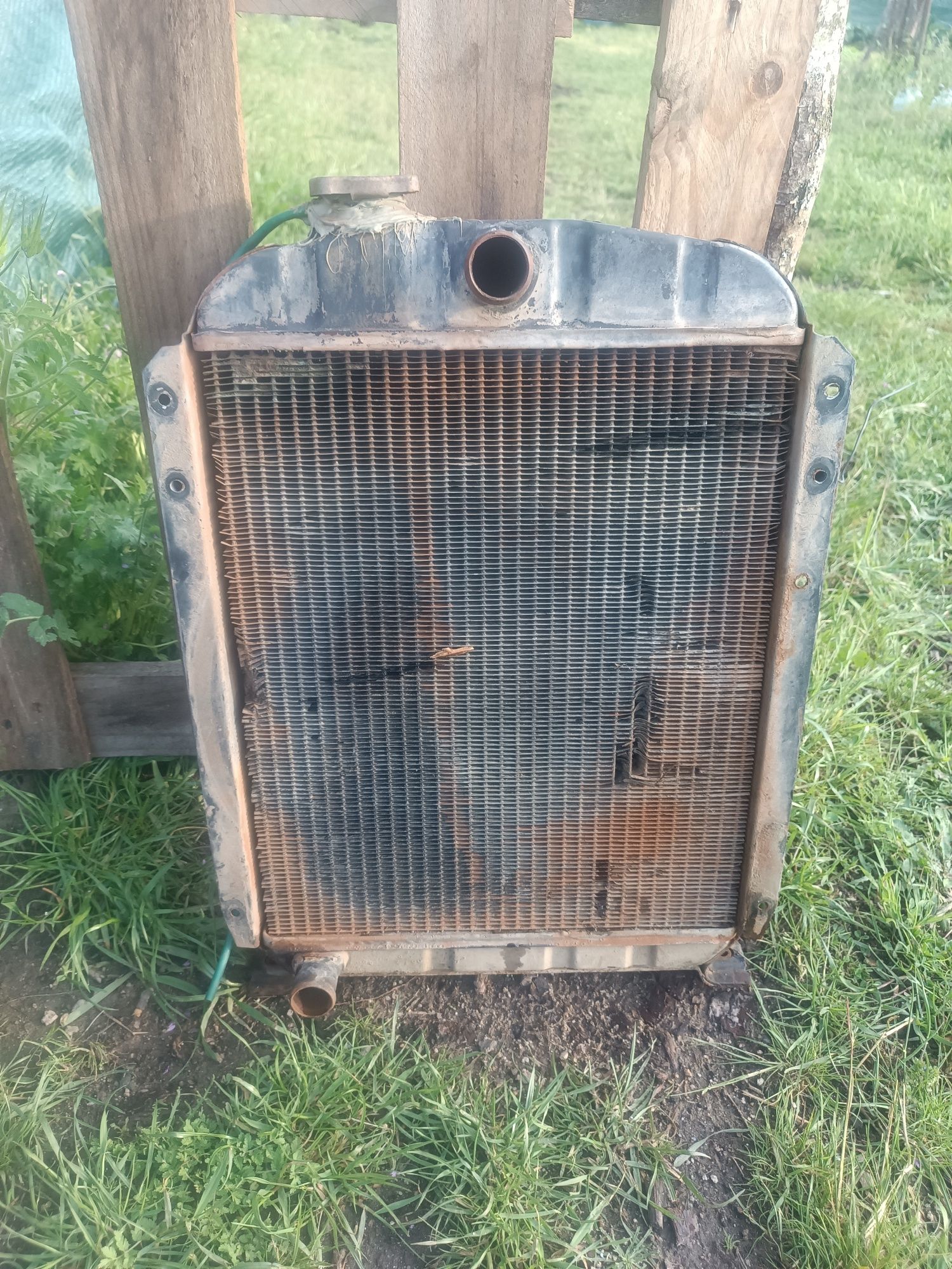 Radiador para trator Fiat
