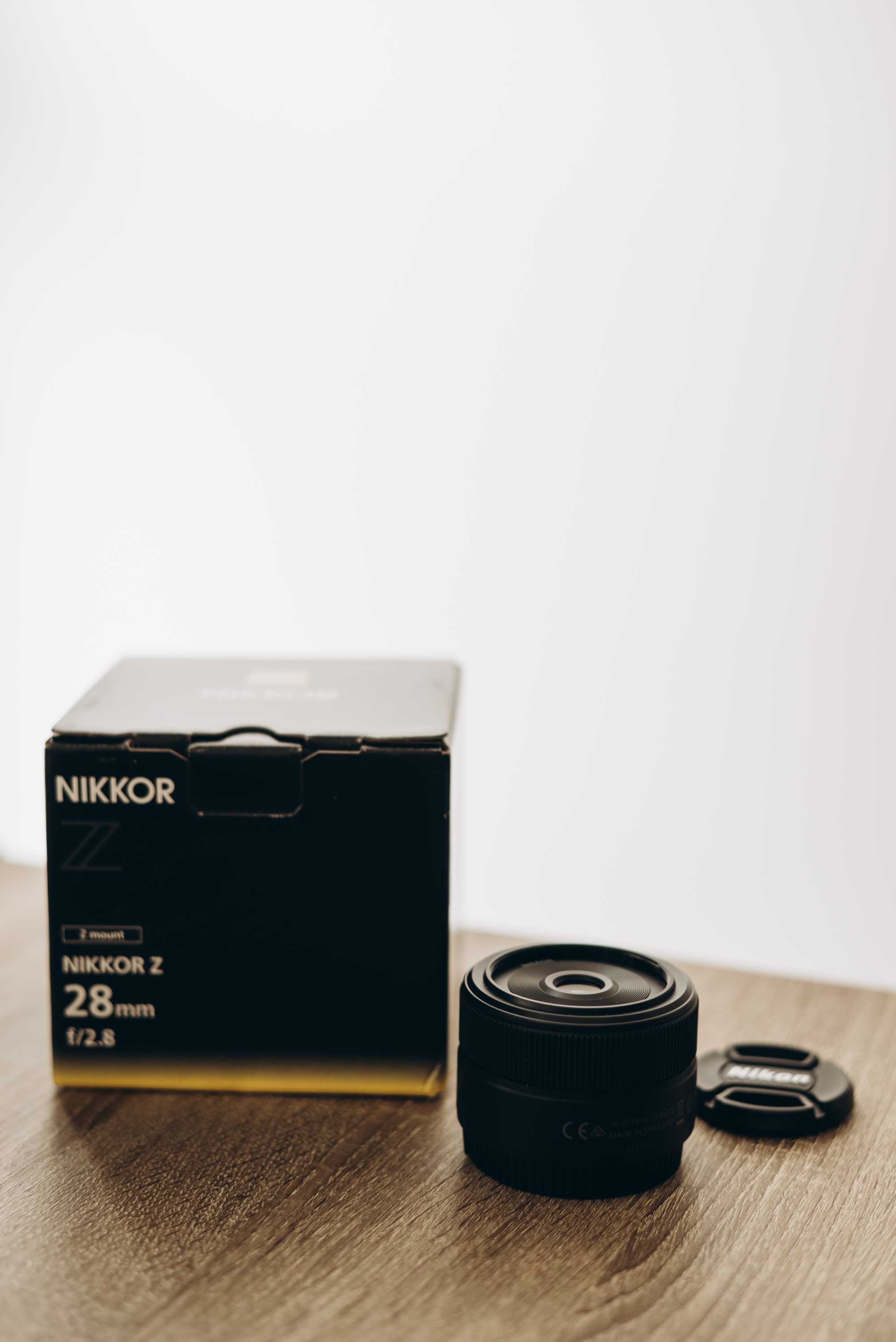 Nikon Z 28 мм f/2.8 (JMA105DA)