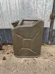 Solidny Kanister metalowy na paliwo 20l. PRL