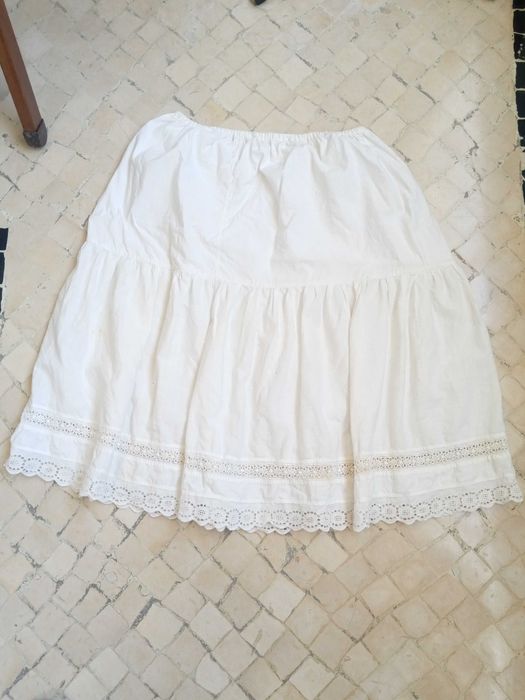 Dois saiotes de linho, antigos