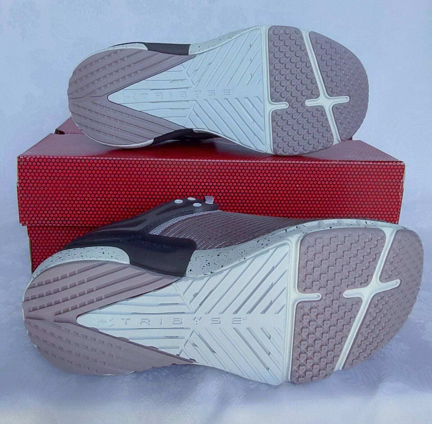 Buty treningowe Under Armour Hovr Apex 2  r.40  wkł.25,5 cm Nowe