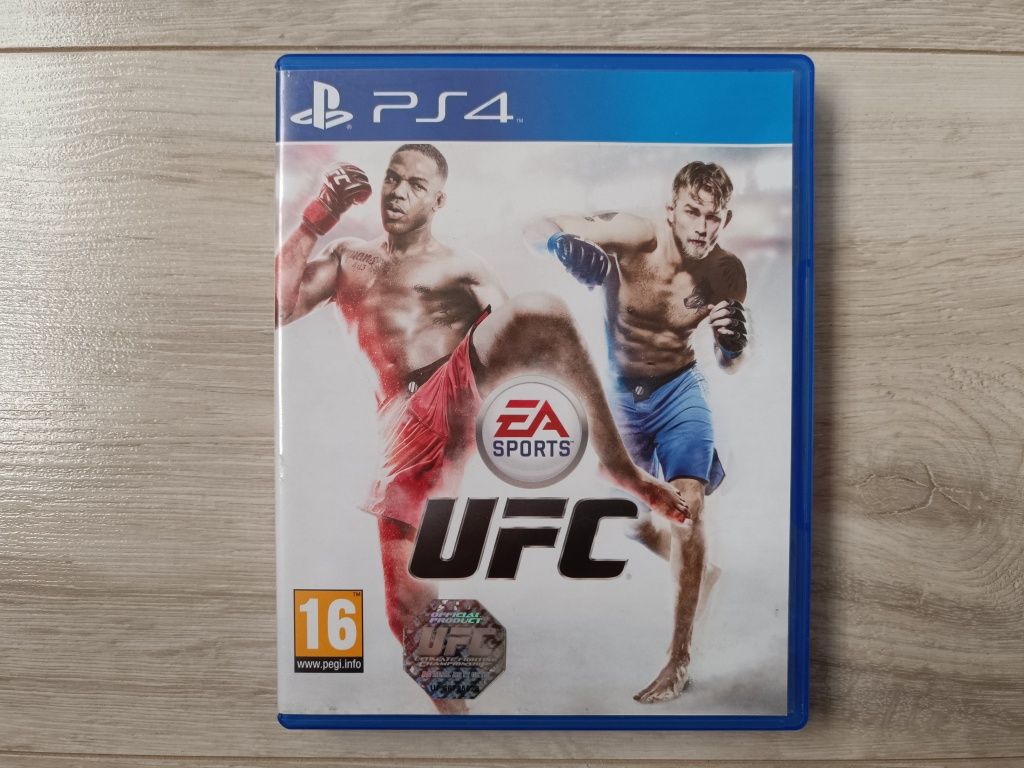 Gra PS4   -  UFC