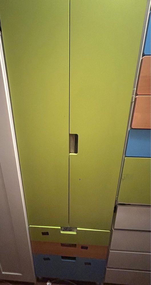 Vendo armario e 2 comodas ikea