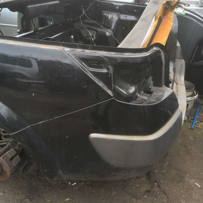 zderzak tył  błotnik  tył renault megane II cabrio 05