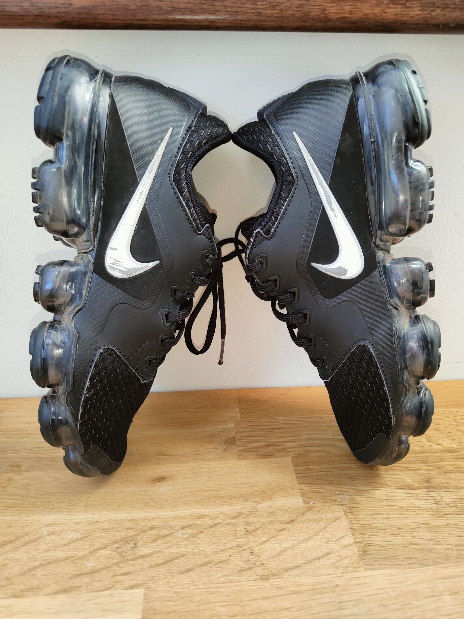 Damskie buty sportowe Nike Air Vapormax GS 917963 rozmiar 38 stan BDB