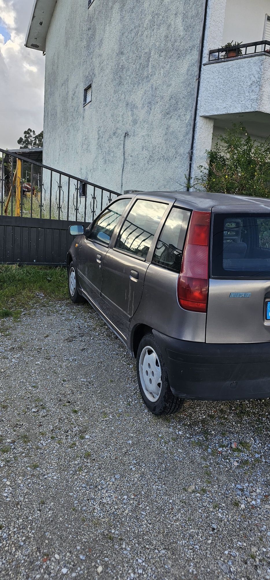 Fiat punto 1.2.                            .