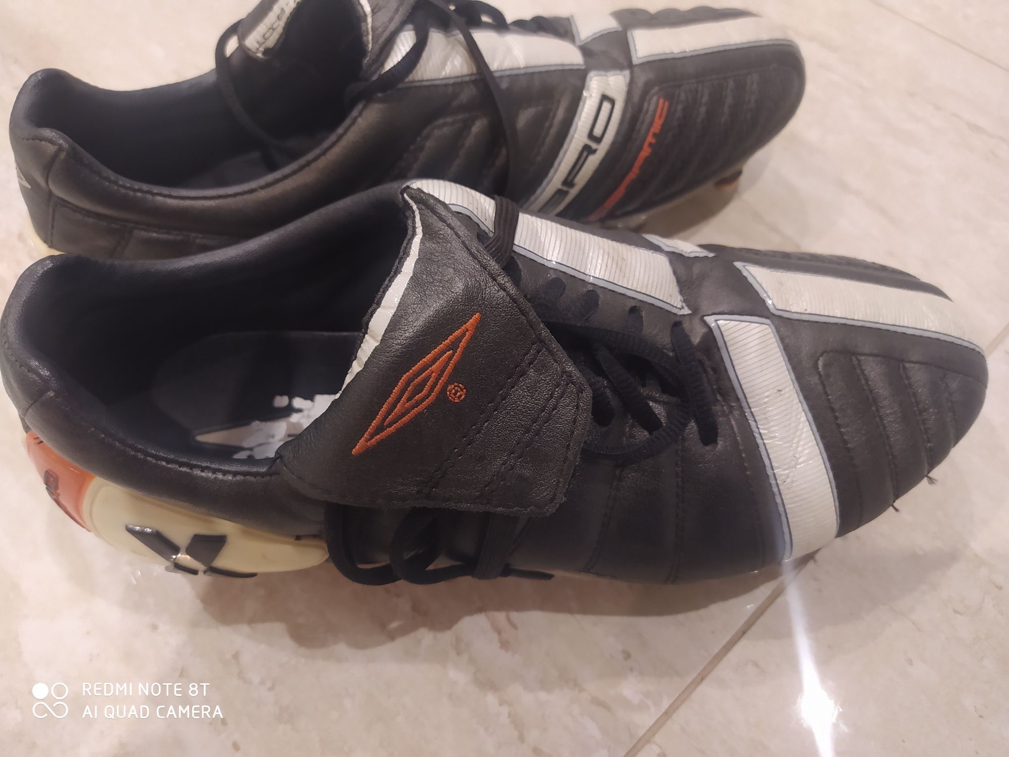 Buty, korki UMBRO rozmiar 40