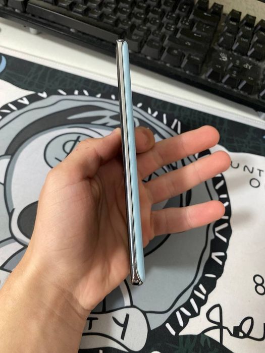 Продаю Samsung s20