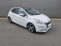 Peugeot 208 GT Line  // 1.6 HDI  // alu 17