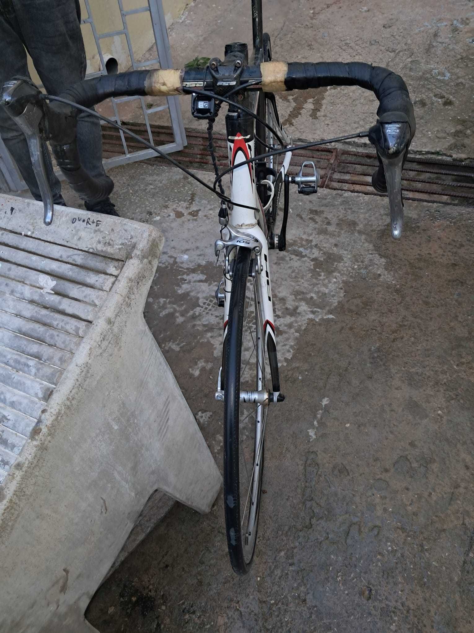 Bicicleta ciclismo Bh carbono