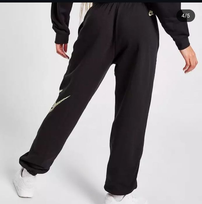 Джогеры  Nike  Originally.