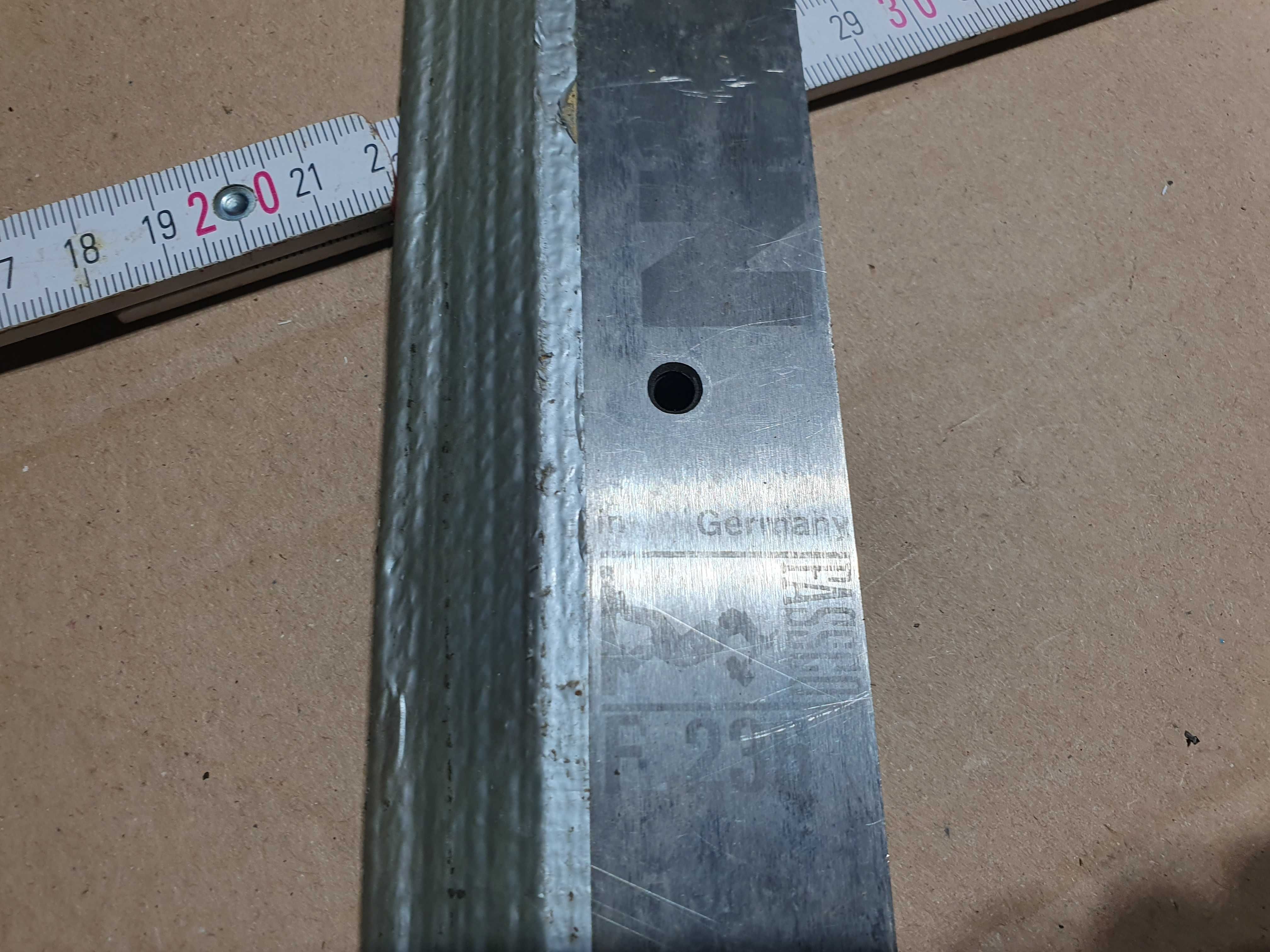 FASSCO F236  nóz trwały z specjalna wkładką materiał na noże