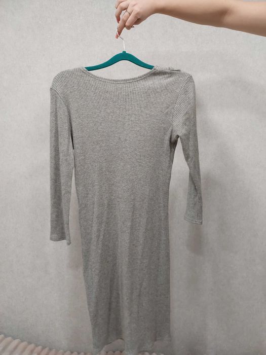 Сукня тепла сіра по фігурі