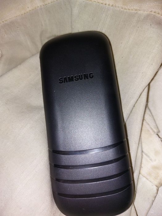 Корпус на samsung e1202i