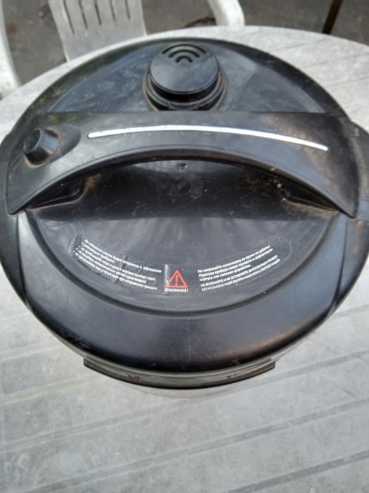 Мультиварка Redmond pmc m22