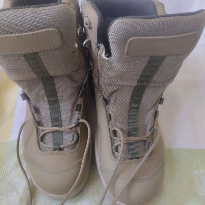 Продам берцы зимние