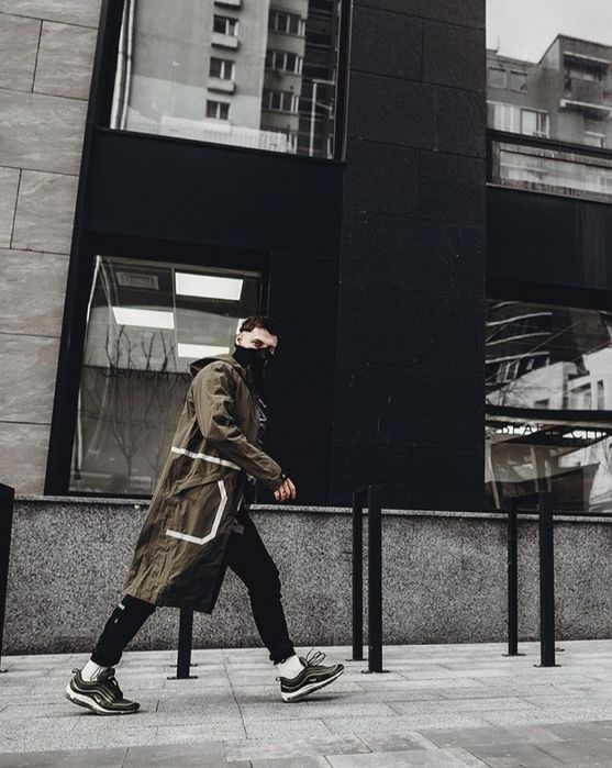 Куртка  Uniform jacket Cтафф lab
Розмір L.
Дуже крута