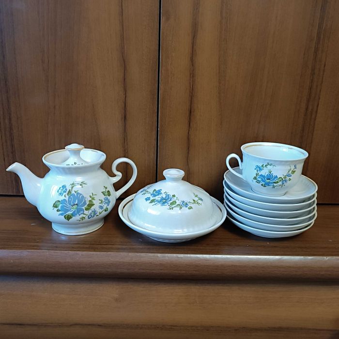 неповний чайний фарфоровий сервіз