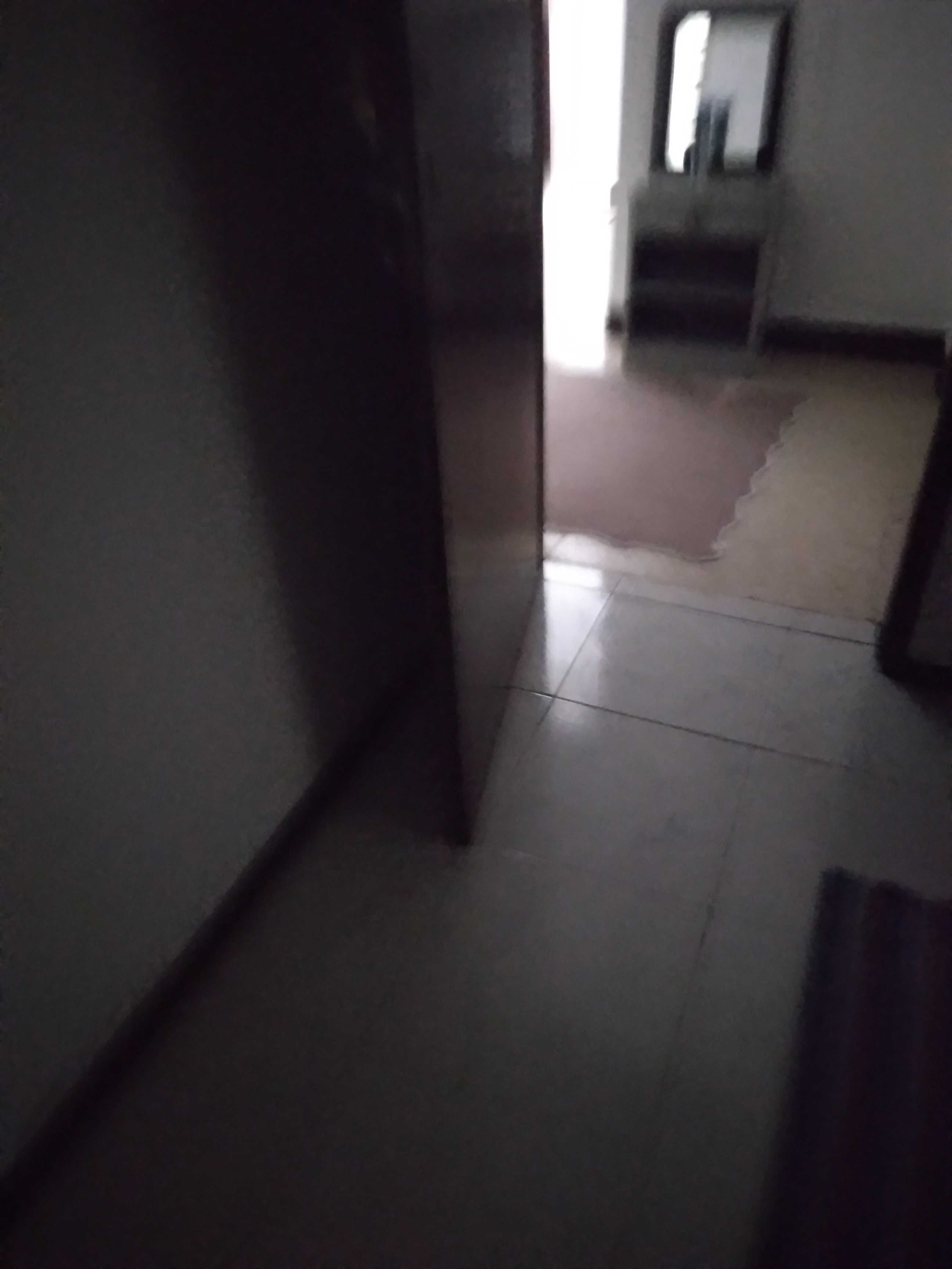 Vende -se  moradia  para restaurar
