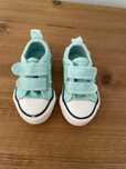 Sapatilhas/Tenis menina