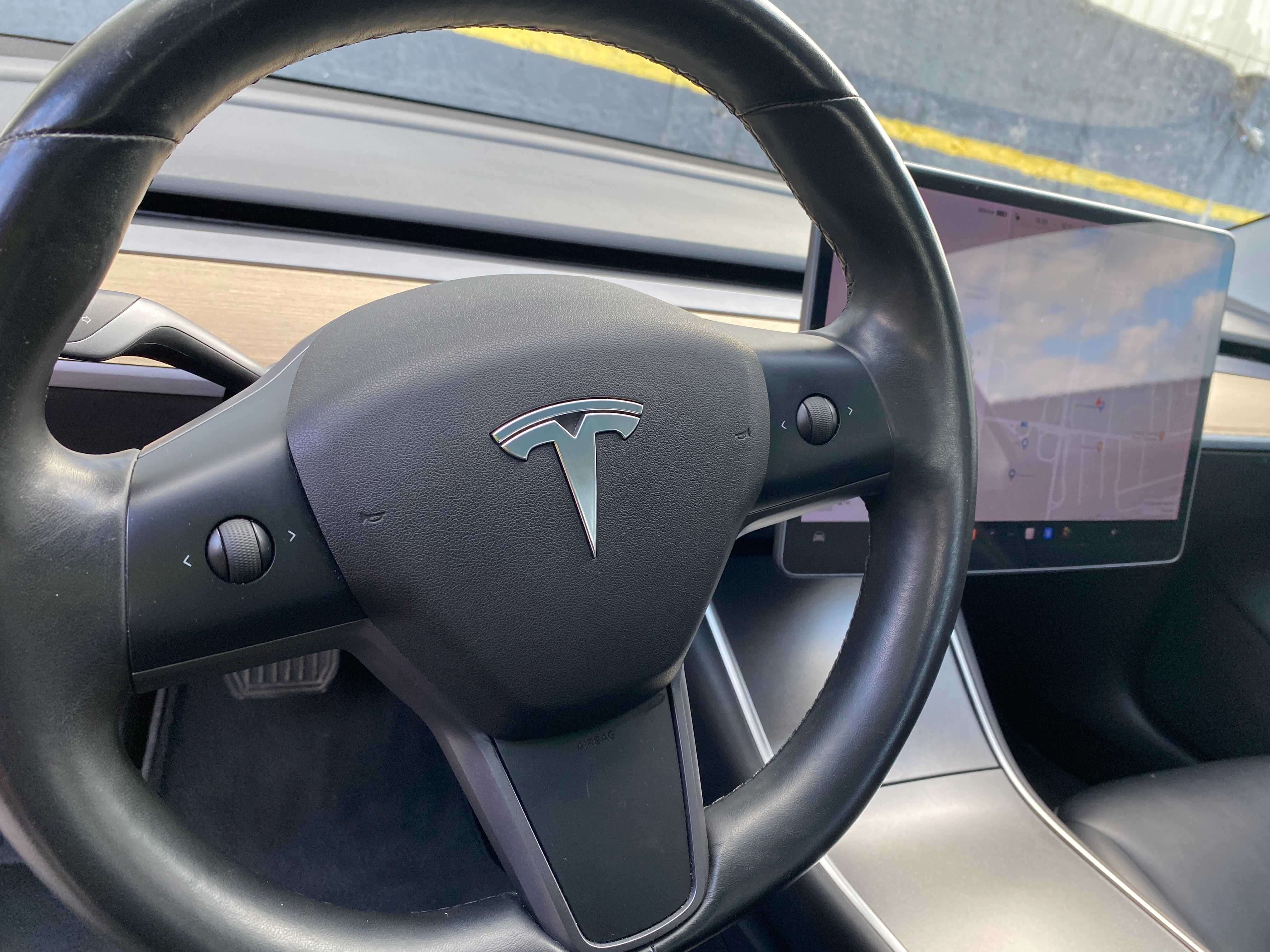 Tesla Model 3. 2018. Пригнана з США не бита. Повний автопілот!
